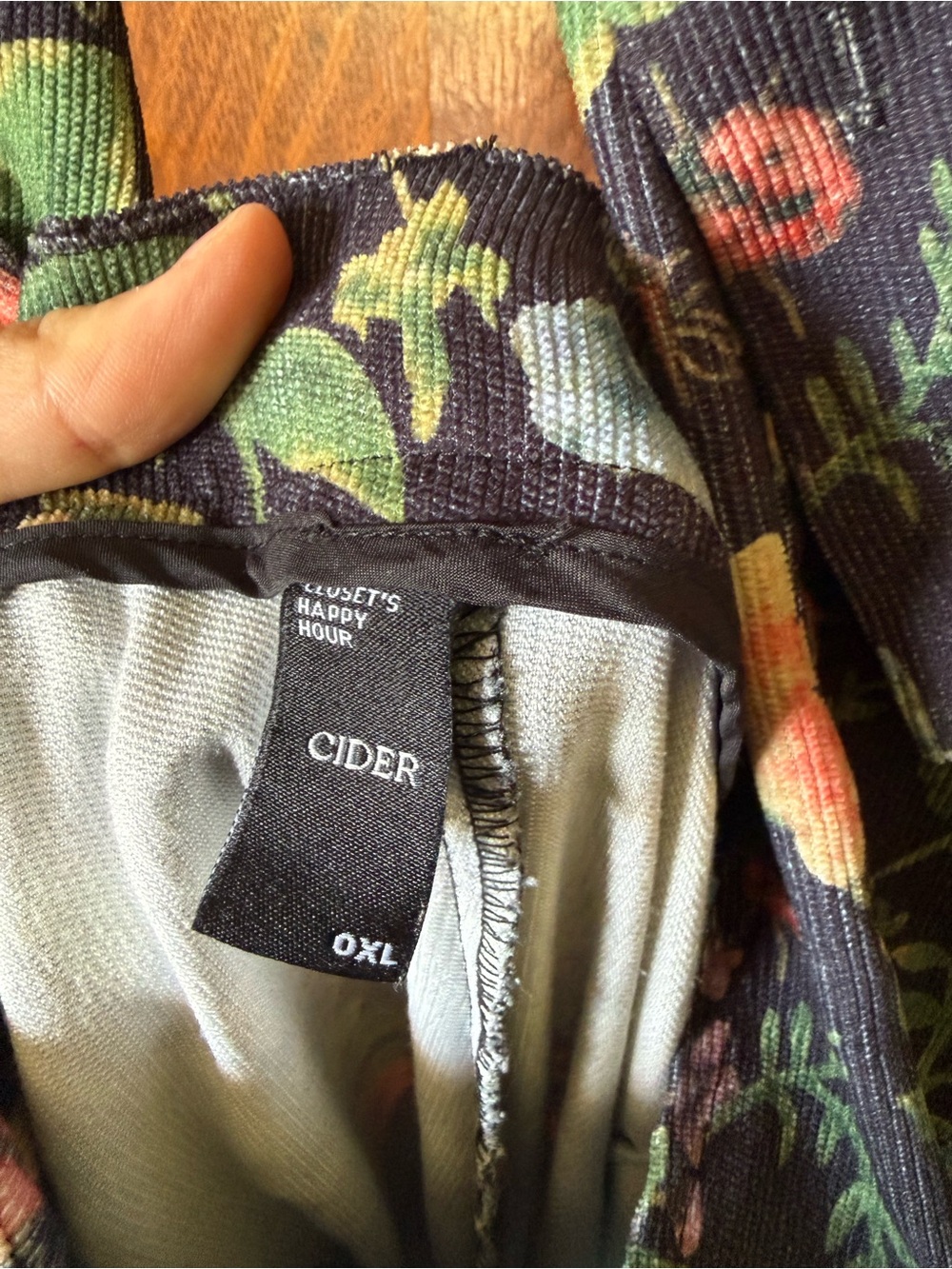 Cider Floral Print Black floral overalls - Picture 4 of 4